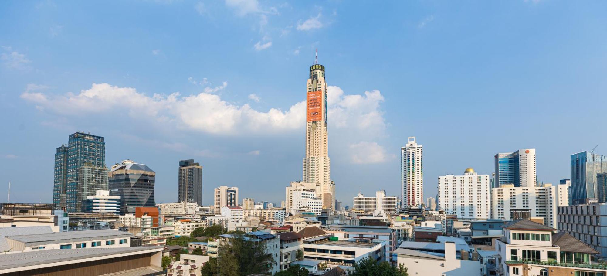 Pure Eleven Hotel Bangkok Makkasan Exterior photo